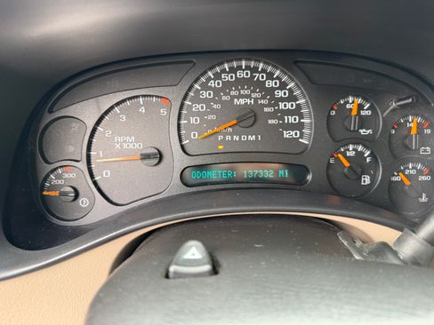 Used 2006 Chevrolet Silverado 3500 LT w/ Heavy-Duty Power Package image 12