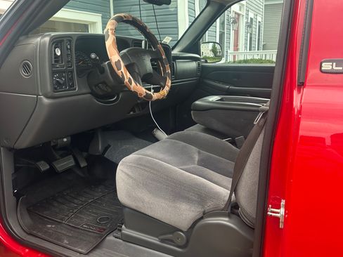 Used 2006 GMC Sierra 1500 SLE w/ Light Duty Power Package image 8