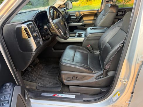 Used 2016 Chevrolet Silverado 1500 LTZ Z71 w/ LTZ Plus Package AWD/4WD image 13