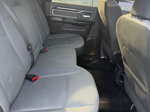 Used 2021 RAM 2500 Big Horn w/ Level 1 Equipment Group image 9