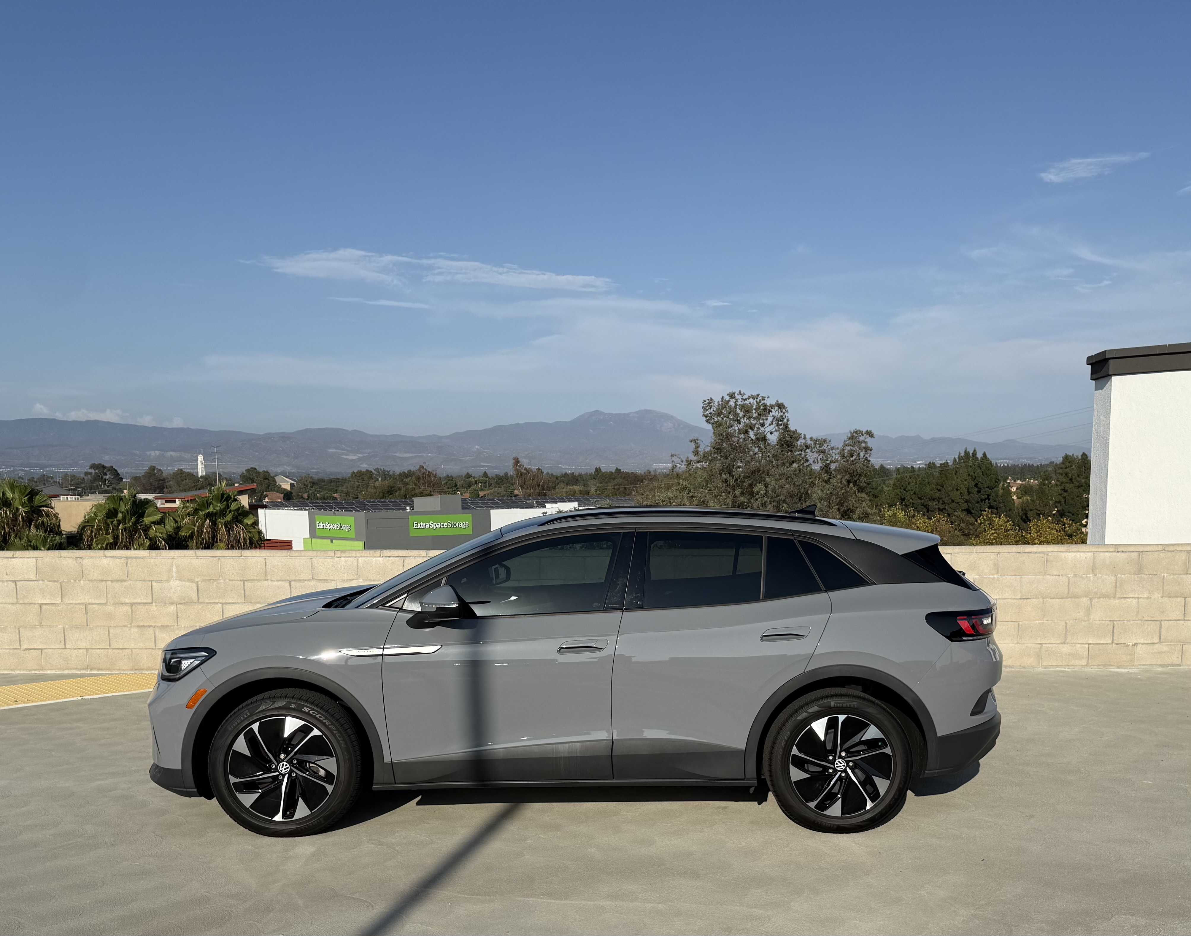 Used 2022 Volkswagen ID.4 Pro S AWD/4WD image 2