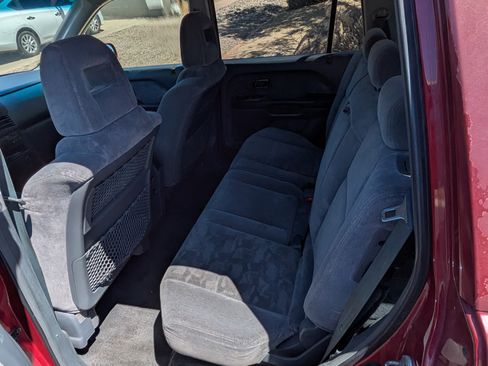 Used 2003 Honda Pilot EX image 10