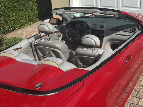 Used 2005 Mercedes-Benz CLK 55 AMG Cabriolet image 15