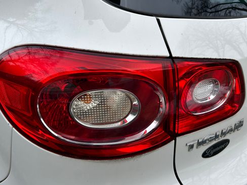 Used 2009 Volkswagen Tiguan SE image 13