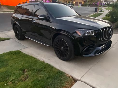 Used 2025 Mercedes-Benz GLS 63 AMG 4MATIC image 2