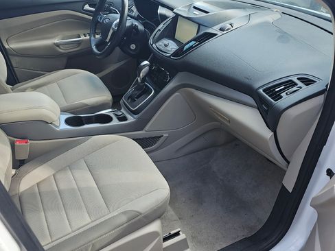 Used 2015 Ford C-MAX SE w/ Equipment Group 202A image 8