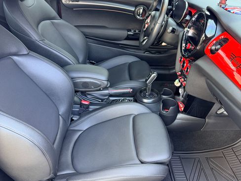 Used 2024 MINI Cooper S image 16