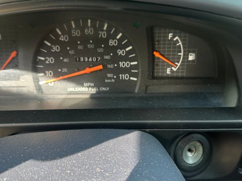 Used 1998 Toyota Tacoma 2WD Xtracab image 8