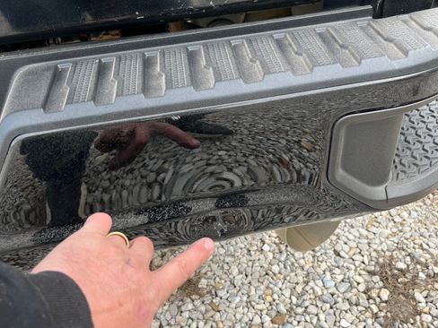 Used 2022 Chevrolet Silverado 2500 Custom w/ Custom Value Package image 17