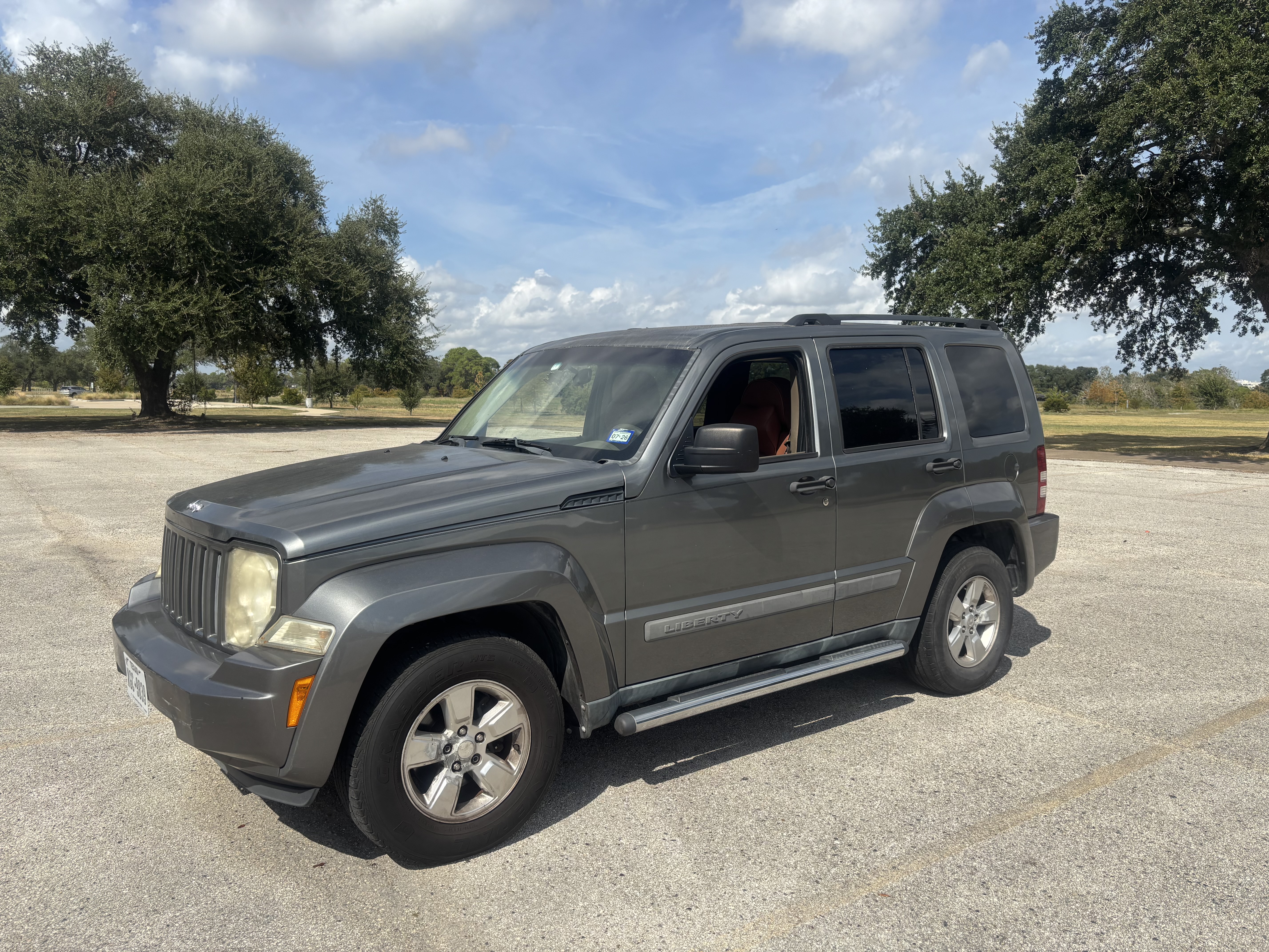 Used 2012 Jeep Liberty Sport w/ Popular Equipment Group RWD image 1