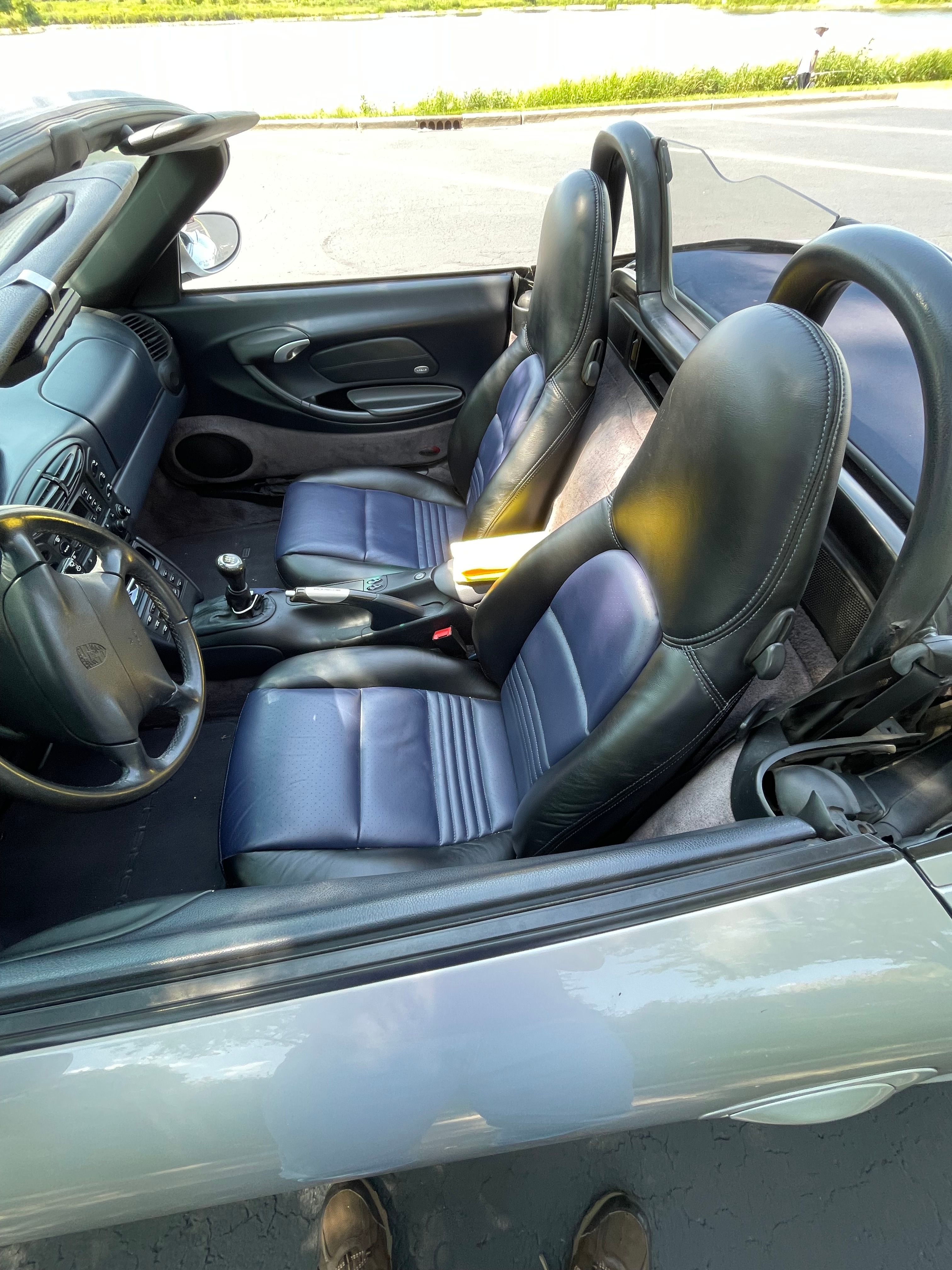 Used 2000 Porsche Boxster RWD image 5