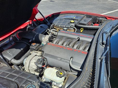 Used 1999 Chevrolet Corvette Coupe w/ Roof Pkg image 13