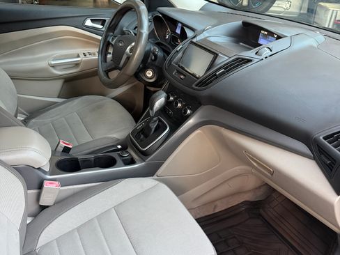Used 2013 Ford Escape SE FWD image 17