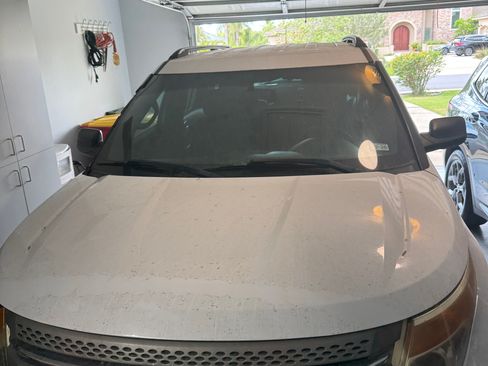 Used 2014 Ford Explorer FWD image 1