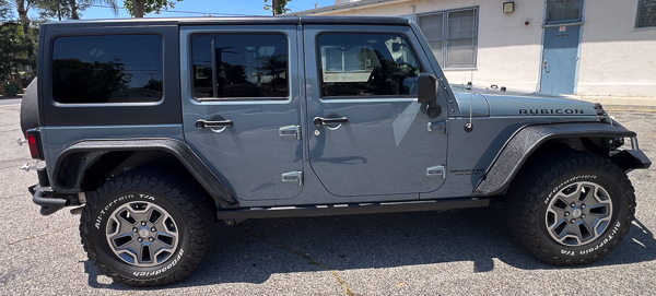 Used 2015 Jeep Wrangler Unlimited Rubicon AWD/4WD image 8