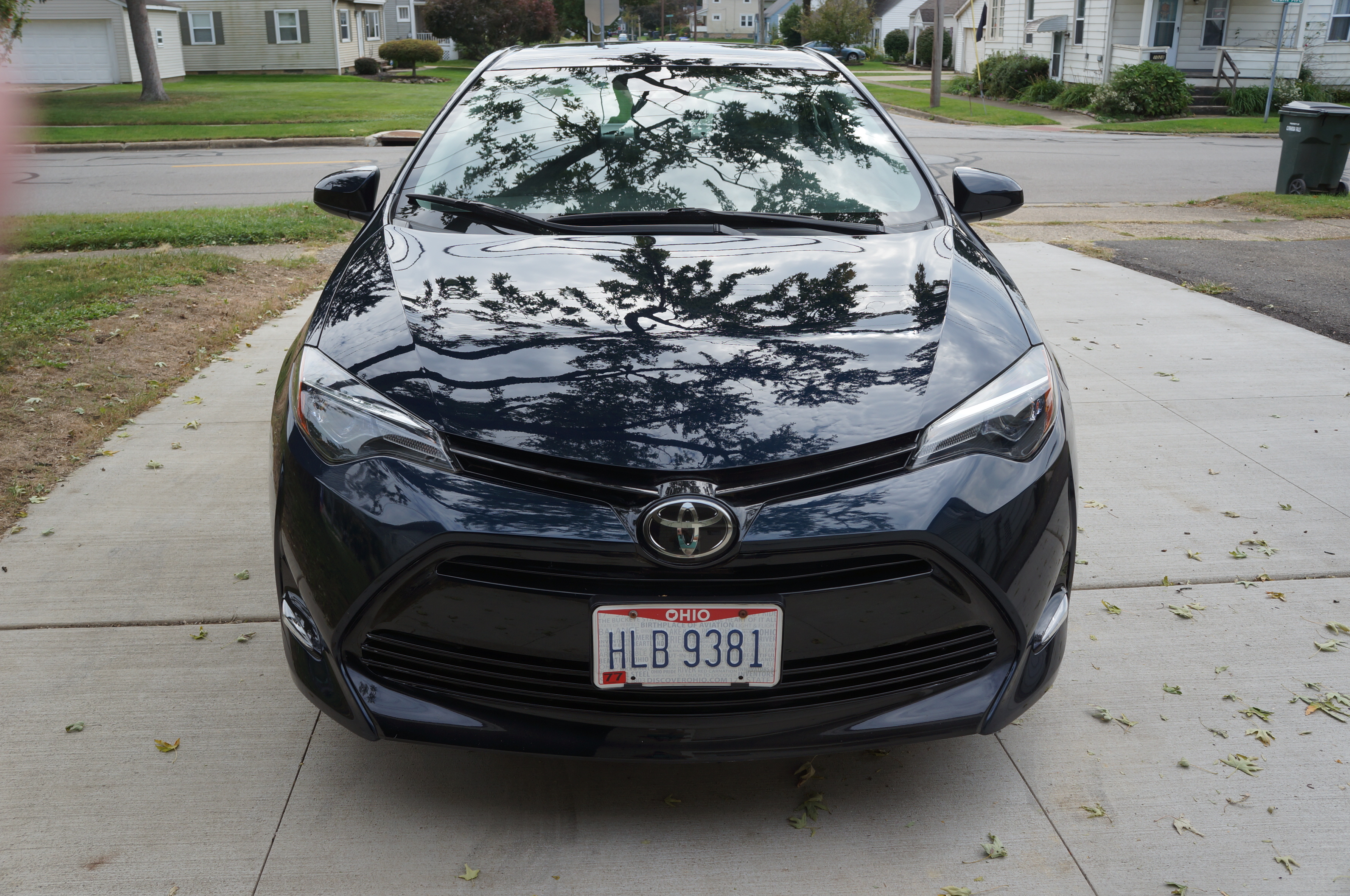 Used 2018 Toyota Corolla LE w/ LE Premium Package w/Moonroof FWD image 6