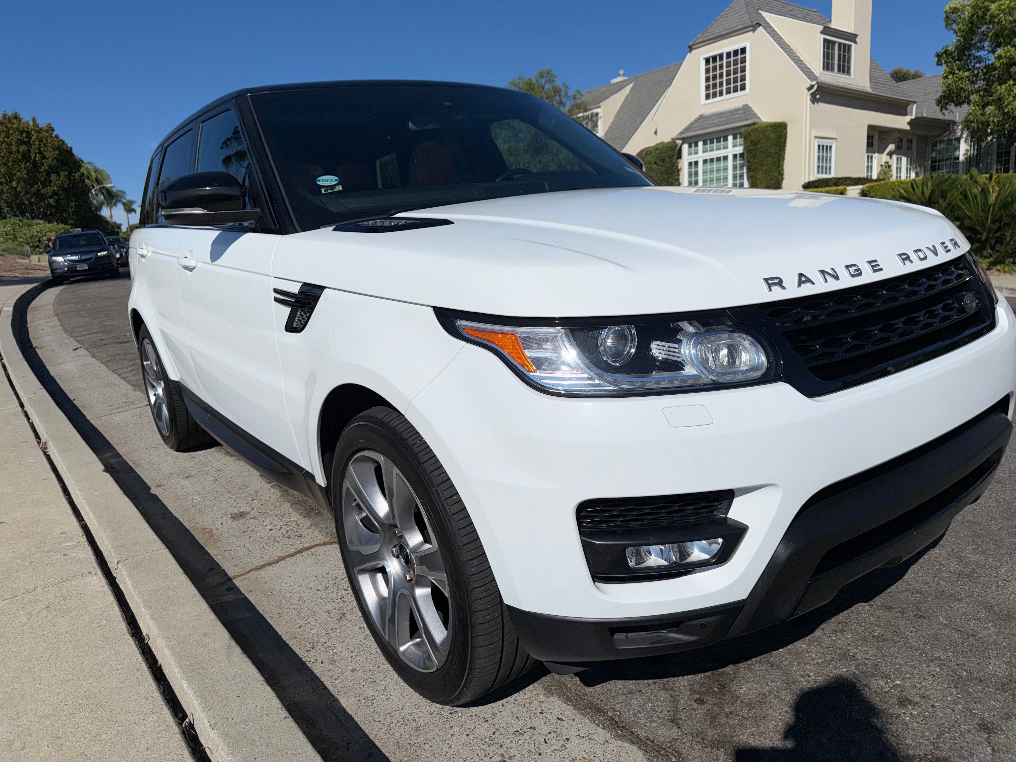 Used 2015 Land Rover Range Rover Sport HSE AWD/4WD image 1