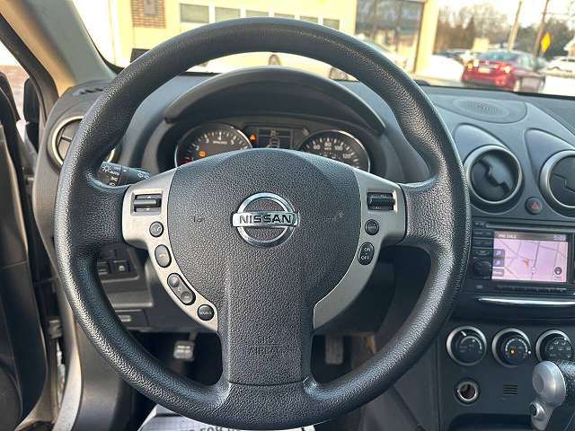 Used 2013 Nissan Rogue SV w/ Premium Pkg FWD image 6