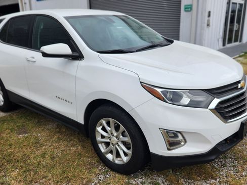 Used 2018 Chevrolet Equinox LT image 9