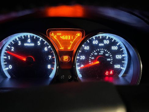 Used 2014 Nissan Versa Note SV image 4