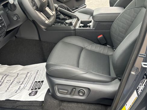 Used 2026 Toyota 4Runner TRD Sport Premium w/ Tow Technology Package image 8