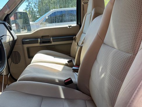 Used 2008 Ford F350 XLT image 10