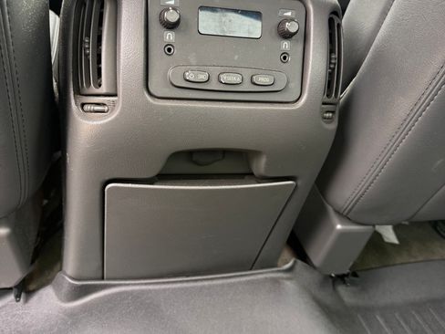 Used 2003 Chevrolet Silverado 2500 LT AWD/4WD image 17