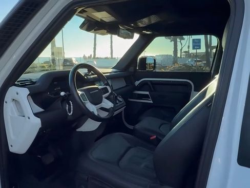 Used 2021 Land Rover Defender 90 S image 6