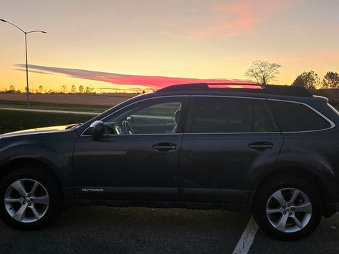 Used 2013 Subaru Outback 2.5i Limited image 17