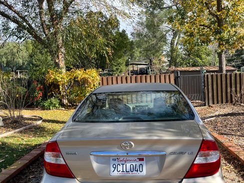 Used 2004 Toyota Camry SE image 4