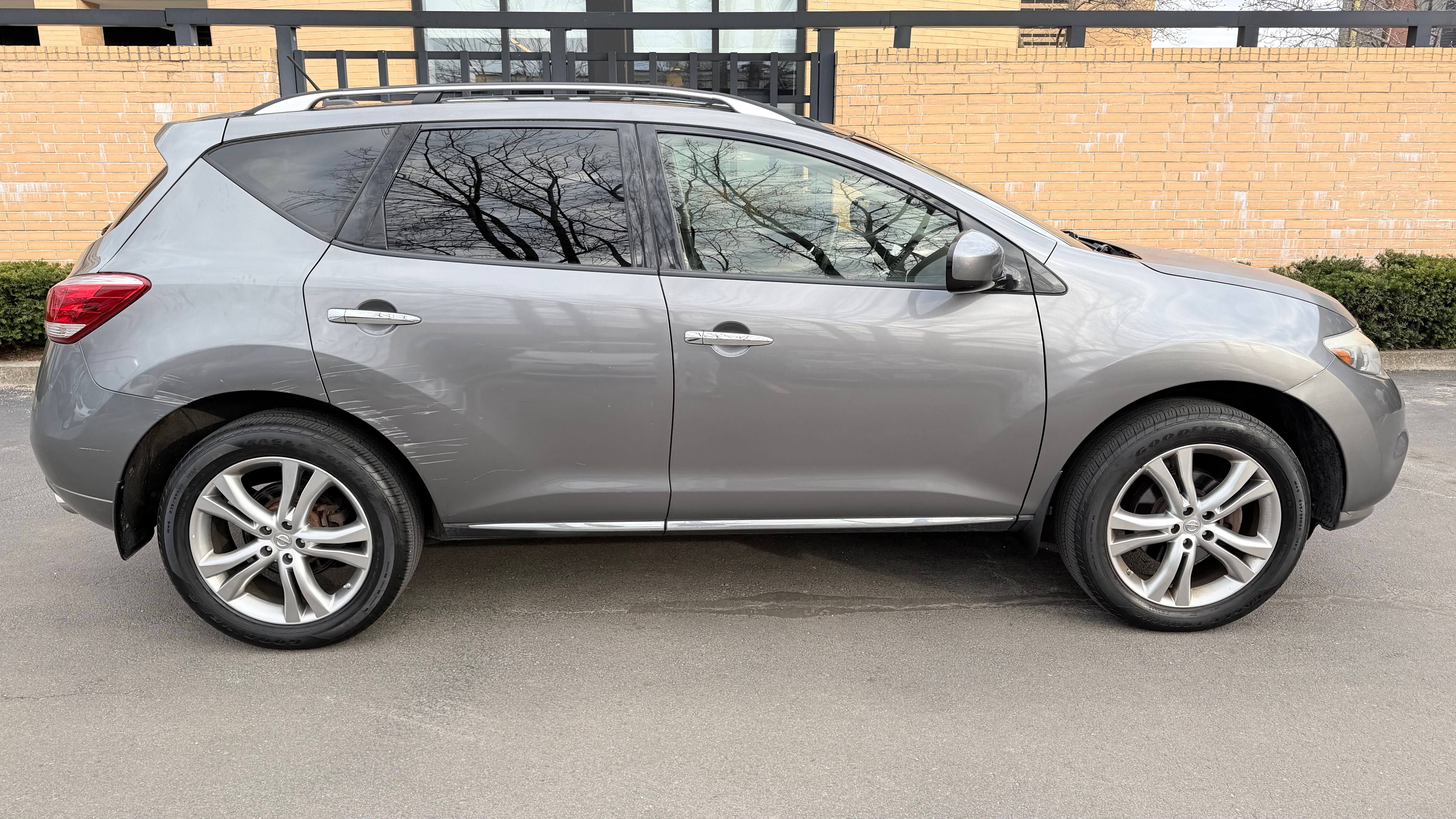 Used 2014 Nissan Murano LE AWD/4WD image 13