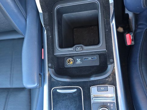 Used 2019 Land Rover Range Rover Sport HSE Dynamic image 10