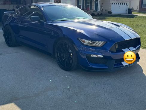 Used 2016 Ford Mustang Shelby GT350 w/ Technology Package image 2