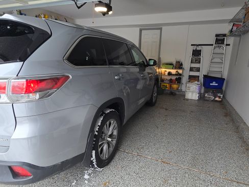 Used 2014 Toyota Highlander XLE image 4