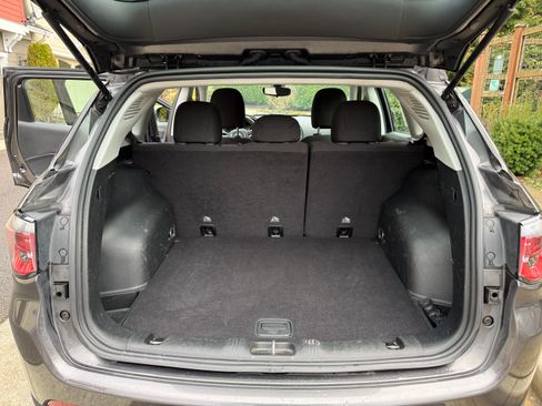 Used 2018 Jeep Compass Sport image 12