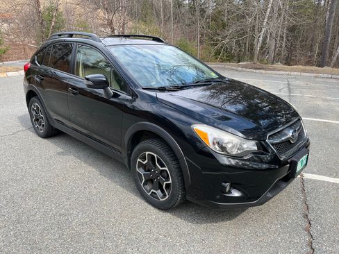 Used 2015 Subaru Crosstrek 2.0i Limited AWD/4WD image 9