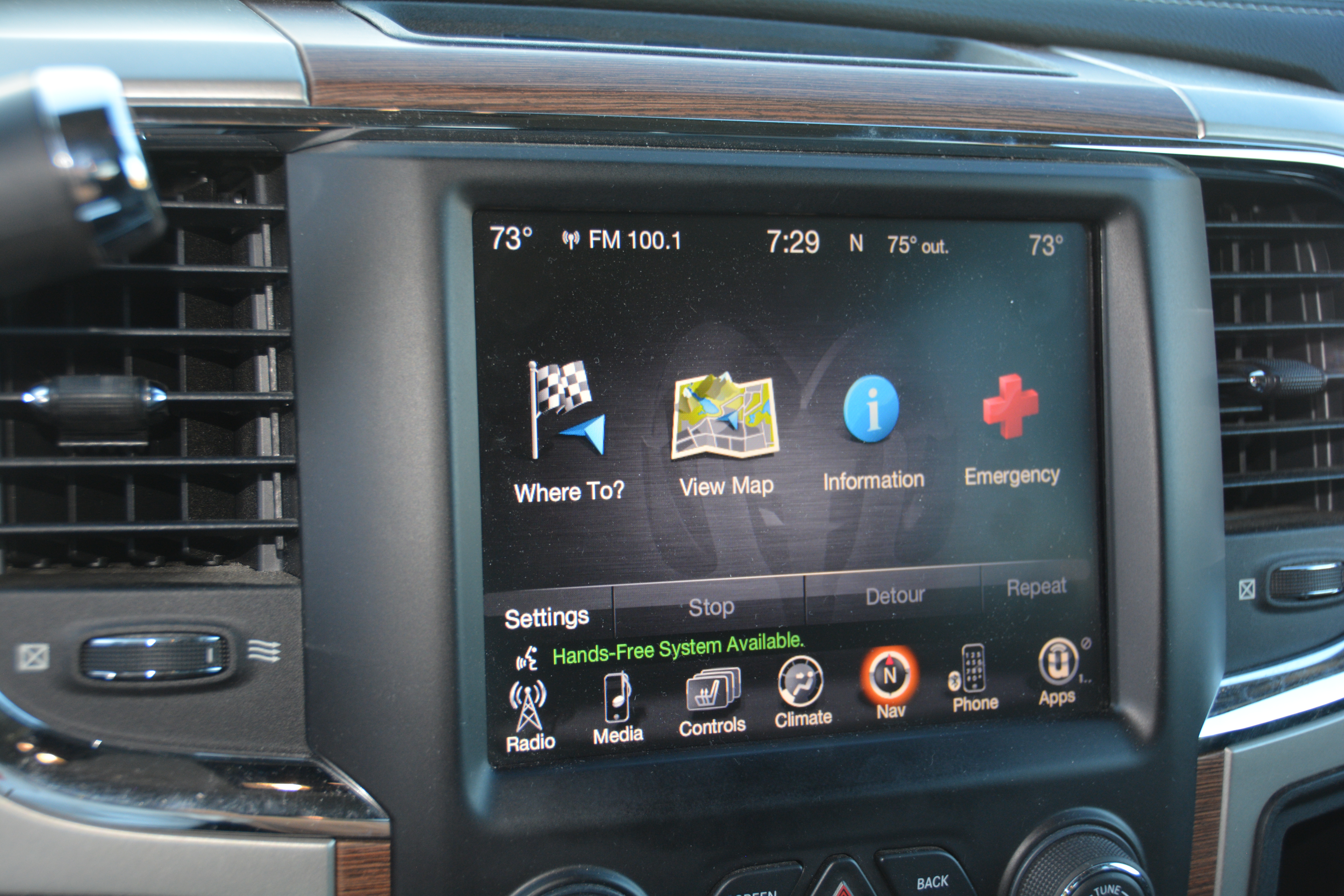 Used 2014 RAM 3500 Laramie AWD/4WD image 18