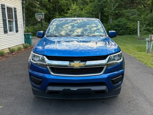 Used 2020 Chevrolet Colorado LT AWD/4WD image 2