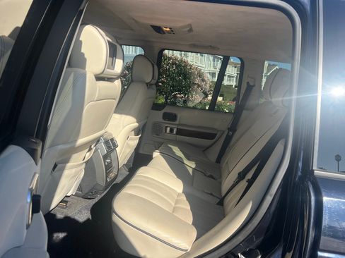 Used 2010 Land Rover Range Rover Supercharged image 13