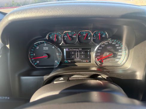 Used 2016 Chevrolet Suburban LTZ RWD image 15