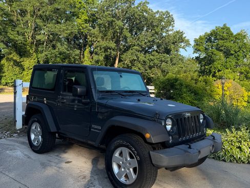 Used 2017 Jeep Wrangler Sport w/ Quick Order Package 24S AWD/4WD image 1
