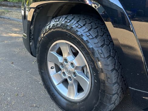 Used 2011 Toyota 4Runner SR5 RWD image 14