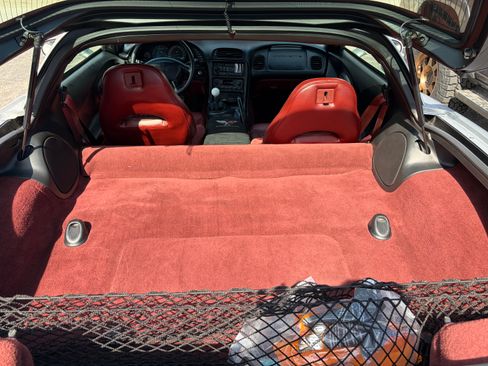 Used 1998 Chevrolet Corvette Coupe w/ Roof Pkg image 20