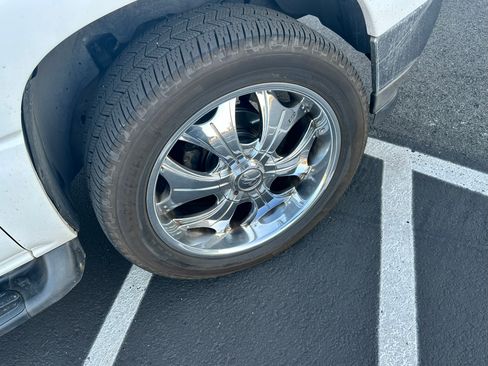 Used 2005 Chevrolet Tahoe LT w/ LT Preferred Equipment Group image 4