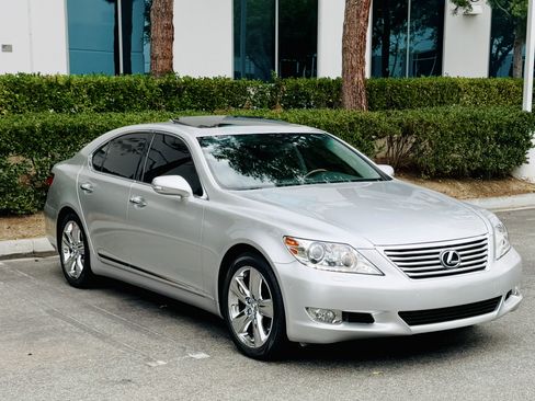 Used 2011 Lexus LS 460 image 12