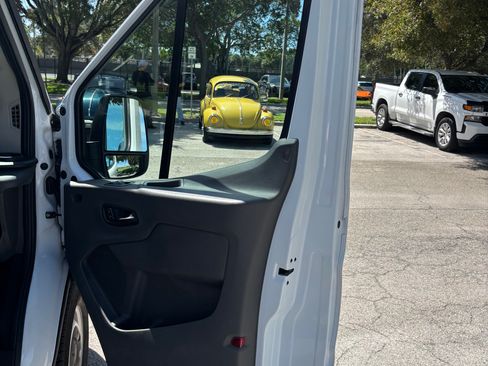 Used 2023 Ford Transit 250 148 High Roof Extended w/ Load Area Protection Package RWD image 18