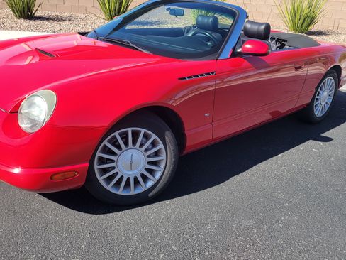 Used 2004 Ford Thunderbird image 4