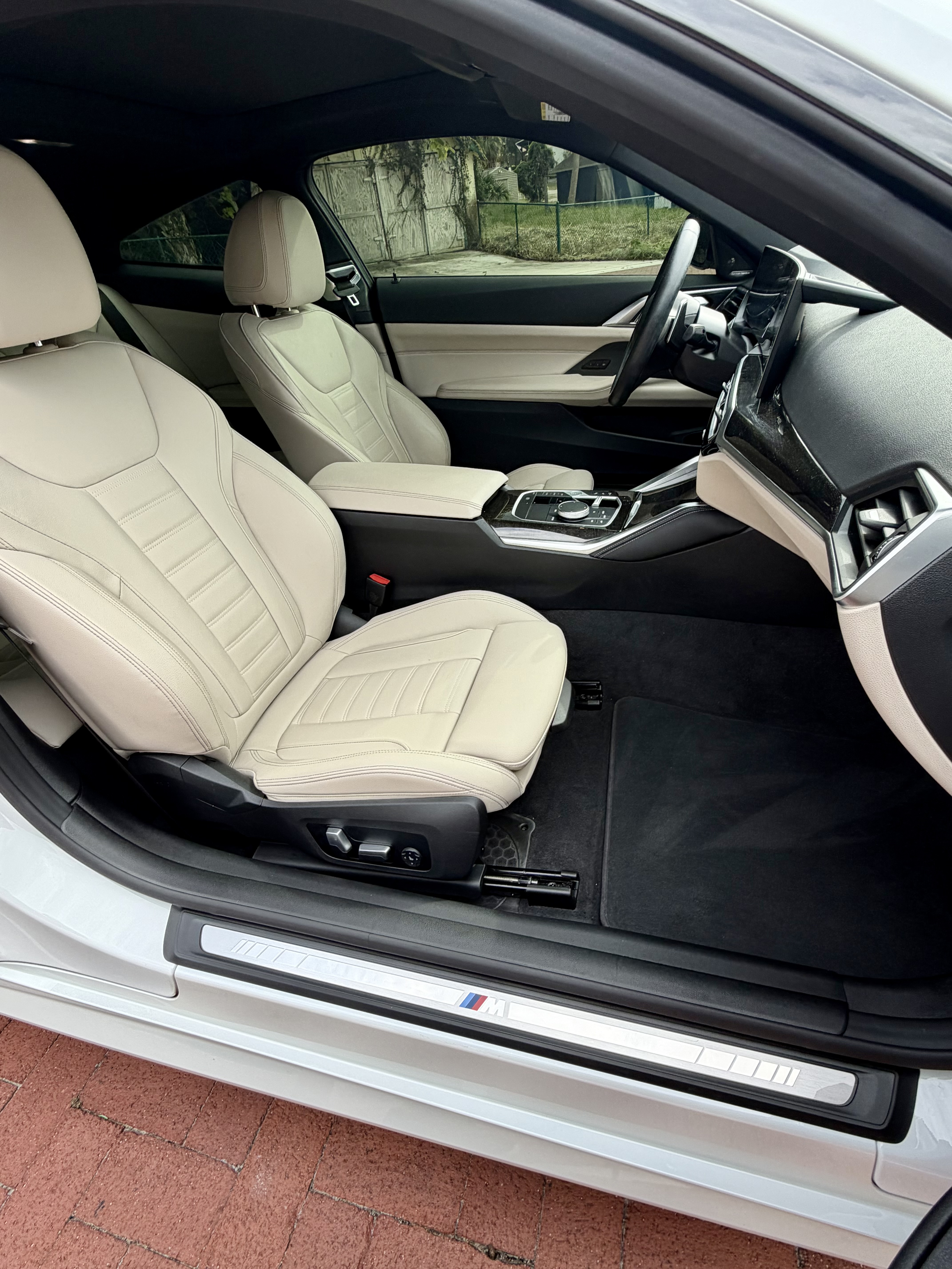 Used 2024 BMW M440i Coupe RWD image 15