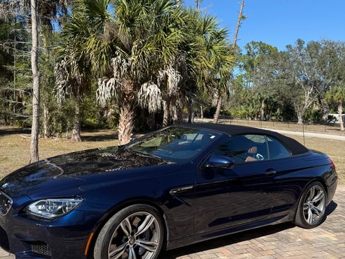 Used 2014 BMW M6 Convertible image 1