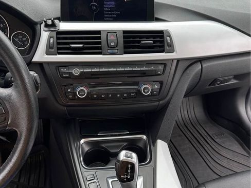 Used 2013 BMW 328i xDrive Sedan image 11